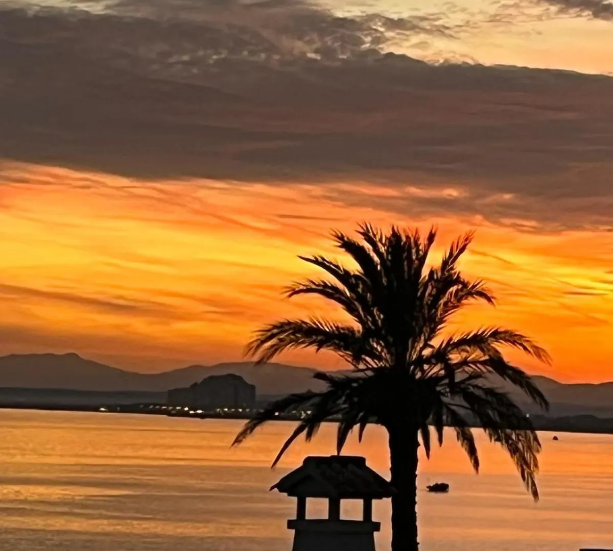 Apartament Atico Rhodes Playa Roses Hiszpania